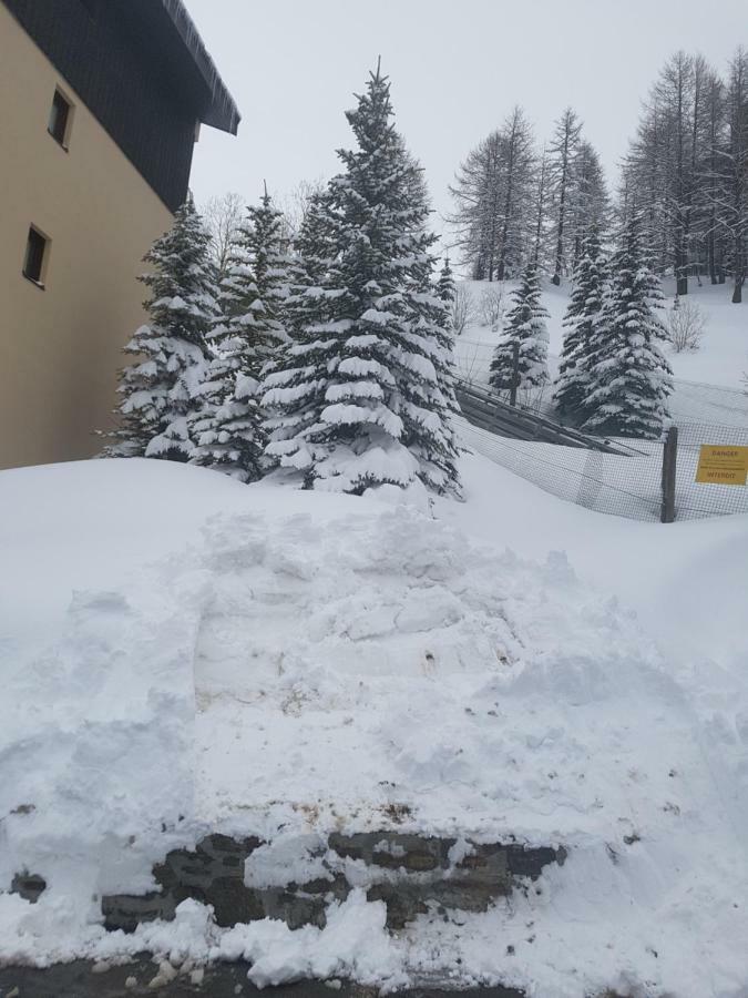 Front De Neige Isola 2000 Apartment Bagian luar foto